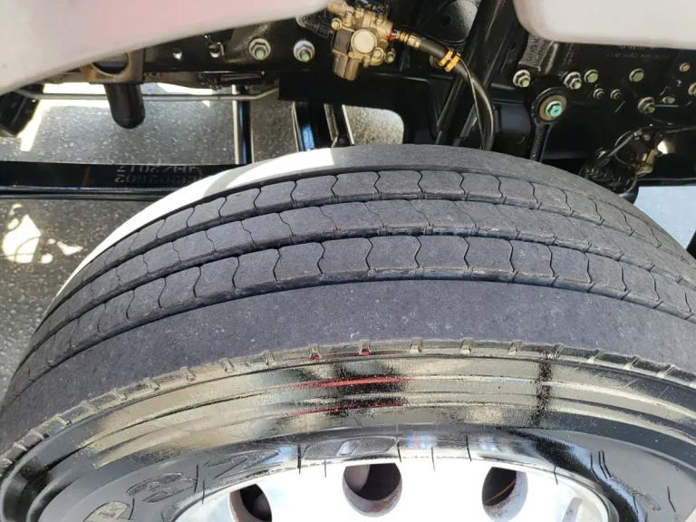 Caminhão Mb Axor 1933 2018