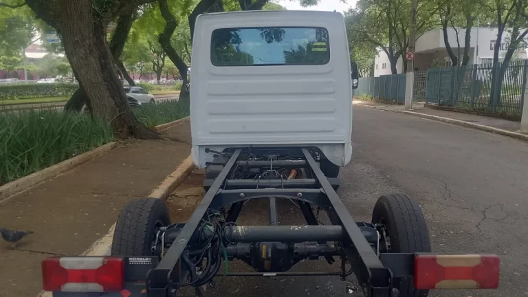 Caminhão Iveco Daily 35s14 2015 Documentos Plataforma Guincho