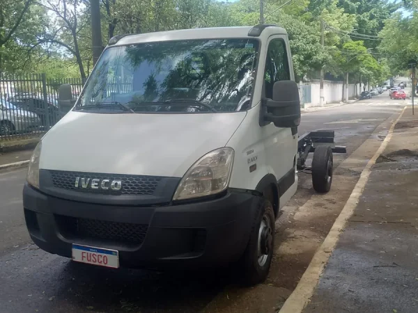 Caminhão Iveco Daily 35s14 2015 Documentos Plataforma Guincho