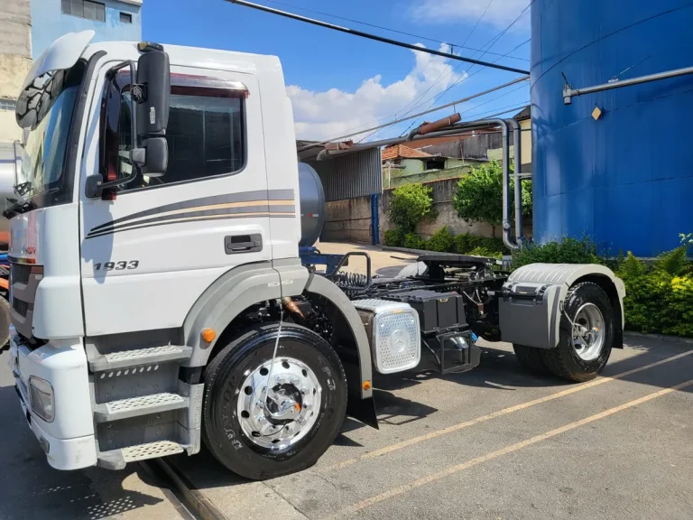 Caminhão Mb Axor 1933 2018
