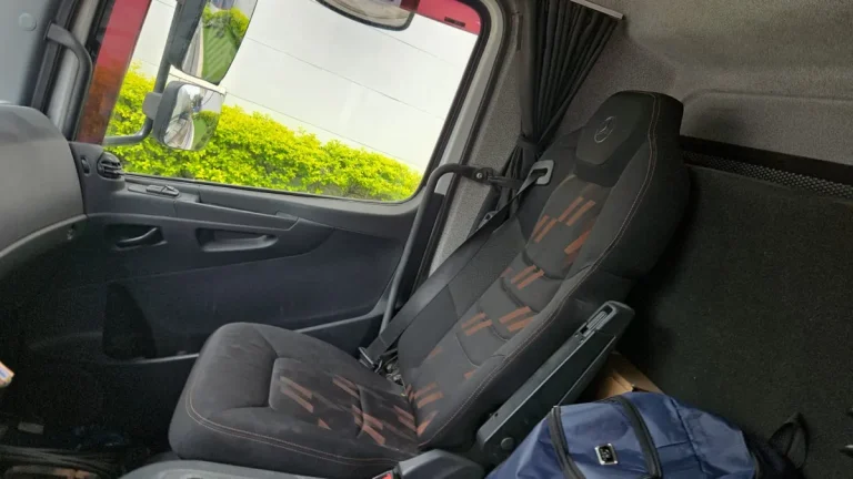 Caminhão Mb Axor 1933 2018