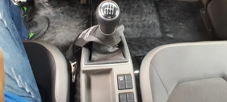 Caminhão Volkswagen Delivery Express 2022 Baú Azul Metálica Prime