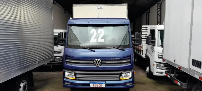 Caminhão Volkswagen Delivery Express 2022 Baú Azul Metálica Prime