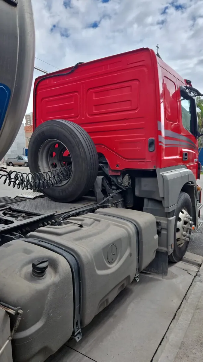 Mercedes-benz Axor 1933 2018 Leito