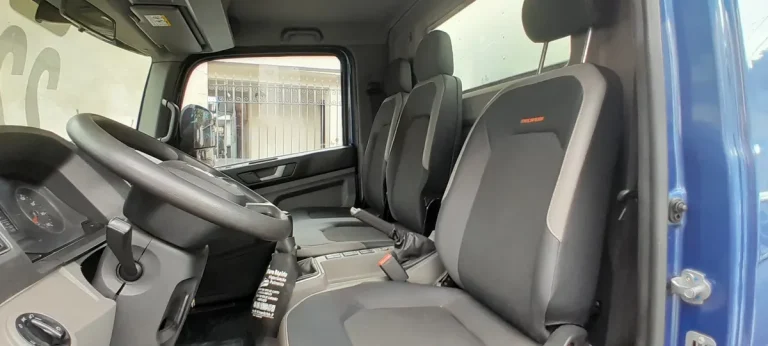 Caminhão Volkswagen Delivery Express 2022 Baú Azul Metálica Prime