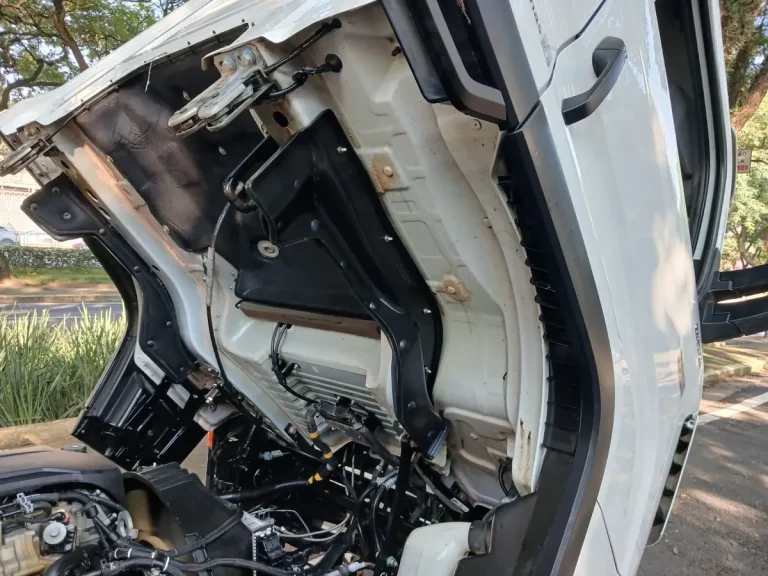 Caminhão Volkswagen Delivery 6170 2023 Com Cesto Aéreo