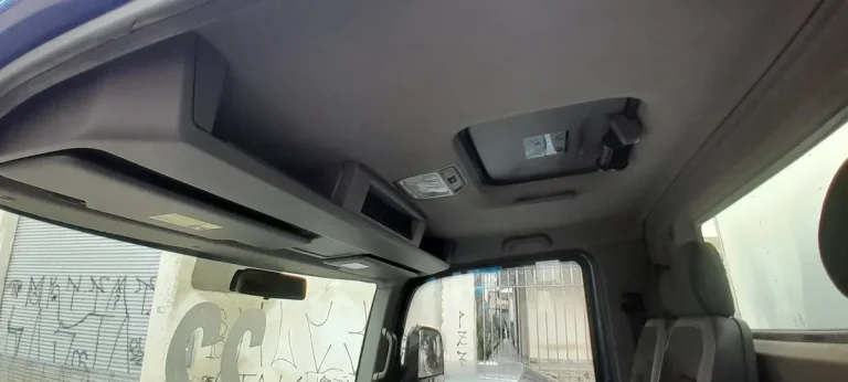 Caminhão Volkswagen Delivery Express 2022 Baú Azul Metálica Prime