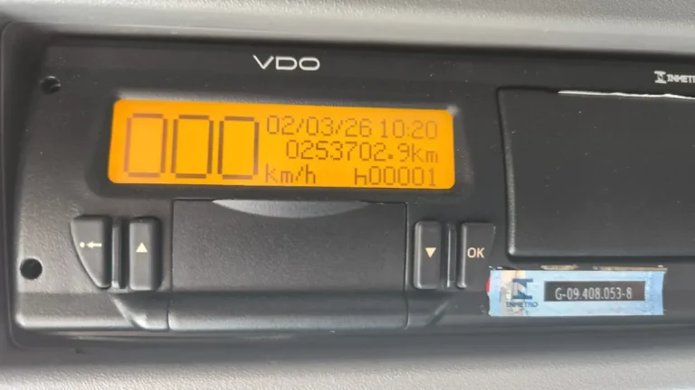 Mercedes-benz Axor 1933 2018 Leito