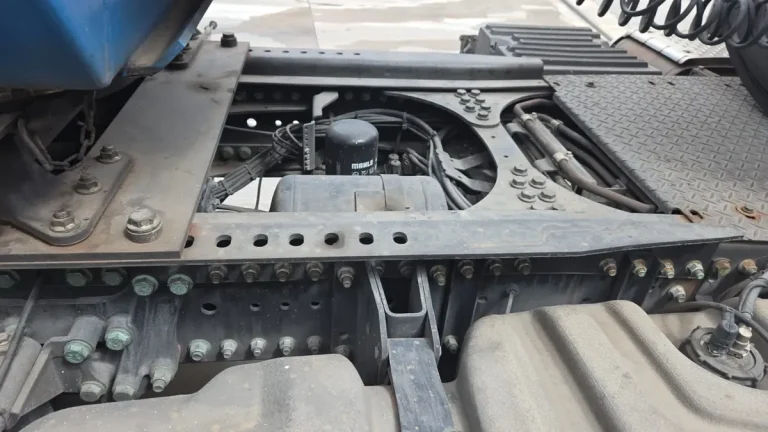 Mercedes-benz Axor 1933 2018 Leito