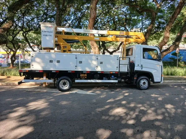 Caminhão Volkswagen Delivery 6170 2023 Com Cesto Aéreo