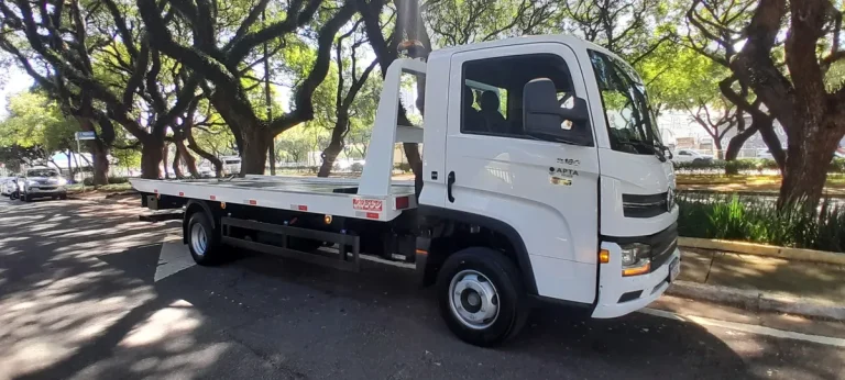Caminhão Volkswagen 11180 Delivery 2023 Plataforma Guincho