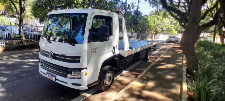 Caminhão Volkswagen 11180 Delivery 2023 Plataforma Guincho