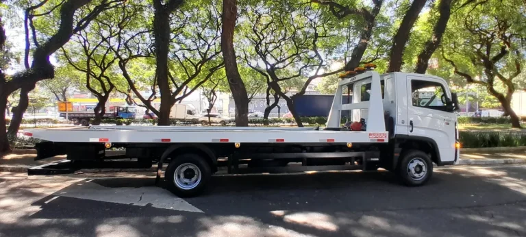 Caminhão Volkswagen 11180 Delivery 2023 Plataforma Guincho
