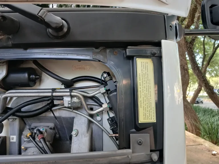 Caminhão Mercedes-benz Axor 1933 2014 Leito