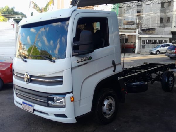 Caminhão Volkswagen delivery express 2023 chassi