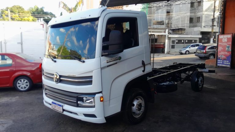 Caminhão Volkswagen delivery express 2023 chassi