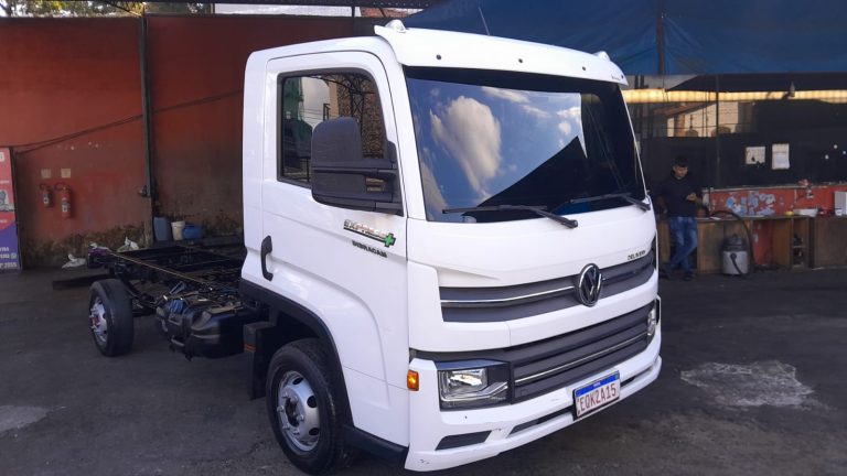 Caminhão Volkswagen delivery express 2023 chassi