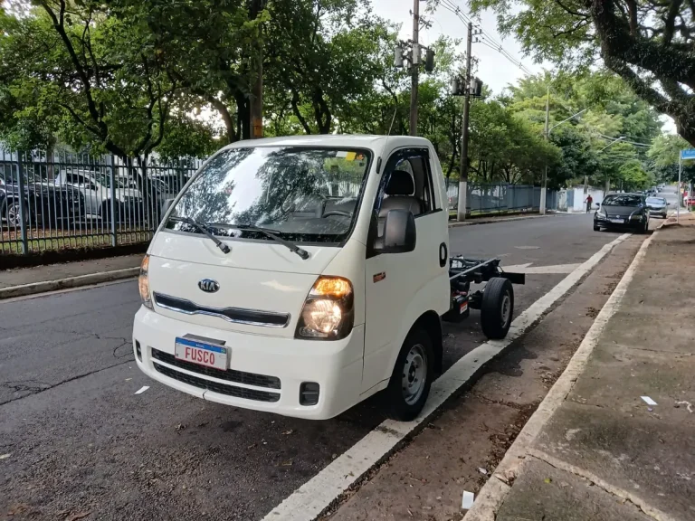 Caminhão Kia Bongo 2.5 Std 4×2 Rs Turbo S/ Carroceria 2p