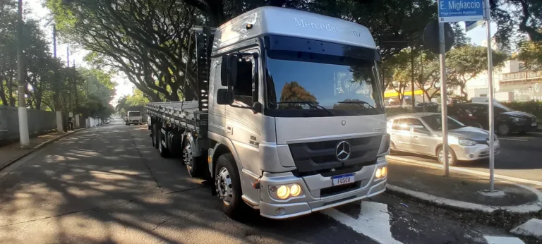 Caminhão Mercedes-Benz Atego 3030 2018 Leito