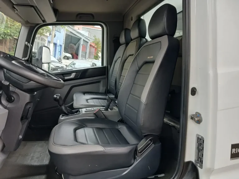 Caminhão Volkswagen 9.180 Delivery 2023 Cabine Auxiliar Carroceria Completo