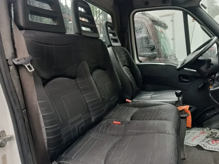 Caminhão Iveco Daily 35s14 2009 Carroceria Madeira