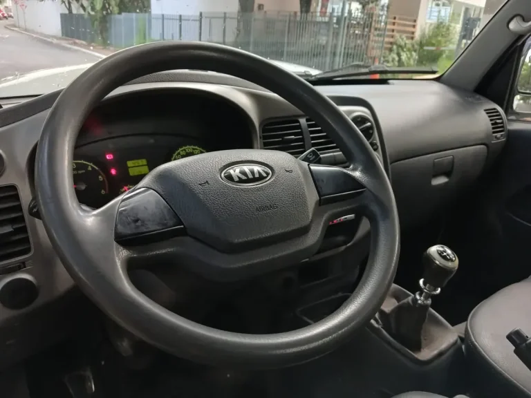Caminhão Kia Bongo 2.5 Std 4×2 Rs Turbo S/ Carroceria 2p