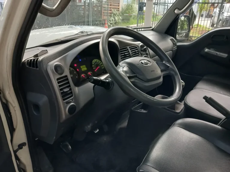 Caminhão Kia Bongo 2.5 Std 4×2 Rs Turbo S/ Carroceria 2p