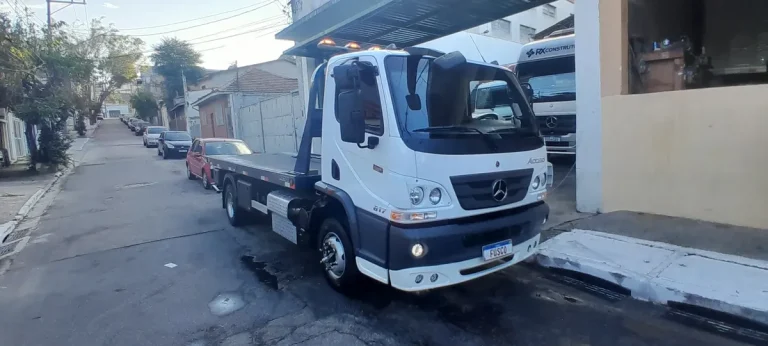 Caminhão Mercedes-Benz Accelo 817 2025 Plataforma Guincho