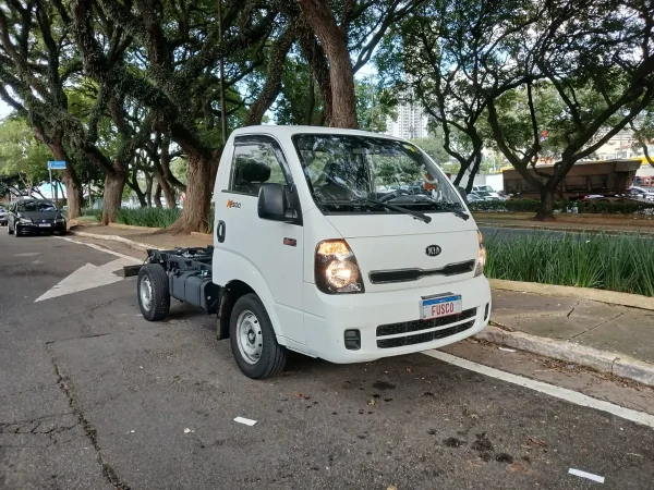 Caminhão Kia Bongo 2.5 Std 4×2 Rs Turbo S/ Carroceria 2p