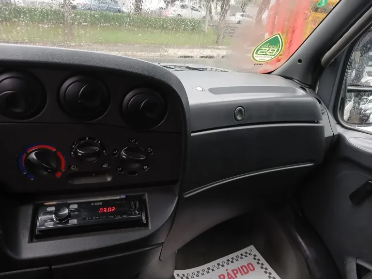 Caminhão Iveco Daily 35s14 2009 Carroceria Madeira