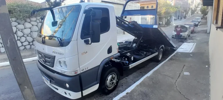 Caminhão Mercedes-Benz Accelo 817 2025 Plataforma Guincho