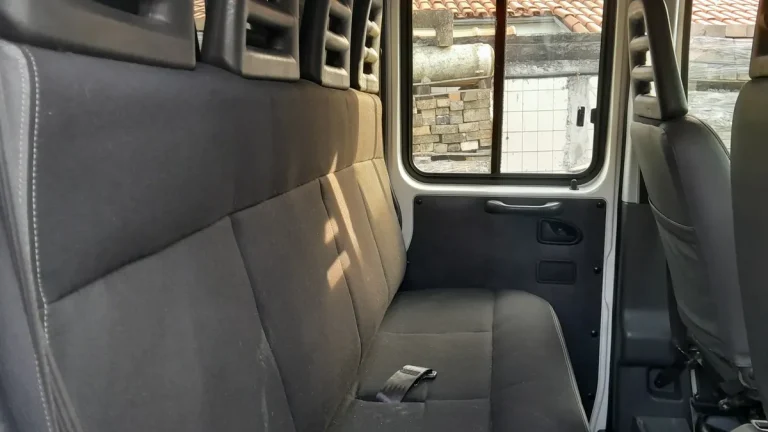 Caminhão Iveco Daily 35s14 Cabine Dupla 2014 Baú