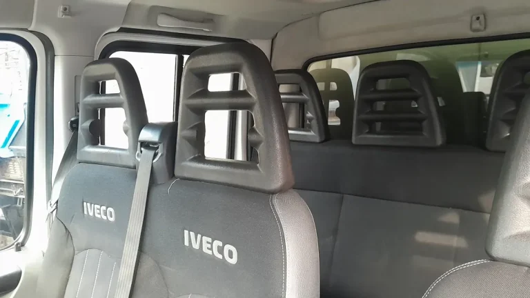 Caminhão Iveco Daily 35s14 Cabine Dupla 2014 Baú