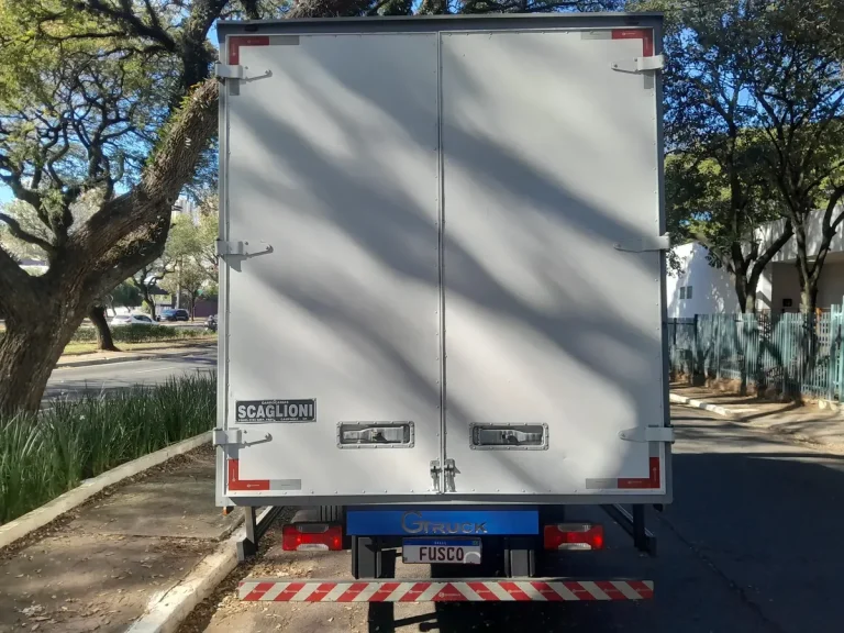 Caminhão Iveco Daily 35160 2023 Baú Grande