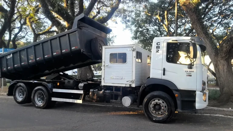 Caminhão Volkswagen 24260 Constellation Robust 2023