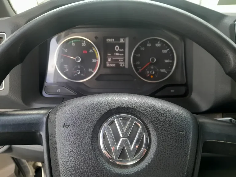 Caminhão Volkswagen 11180 Delivery 2022 Baú 6,50 metros