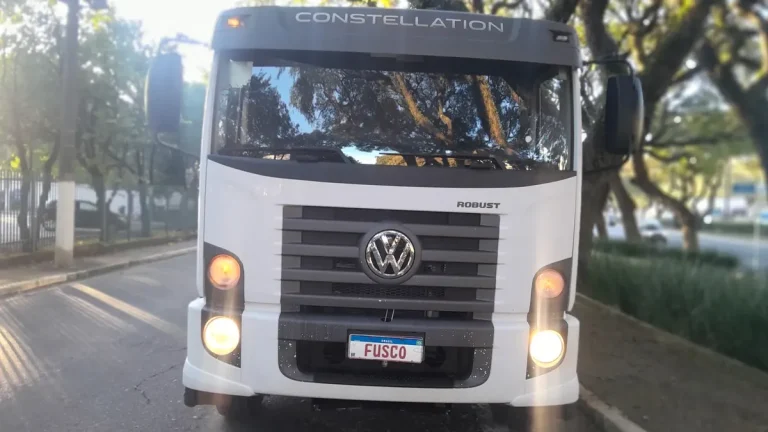 Caminhão Volkswagen 24260 Constellation Robust 2023