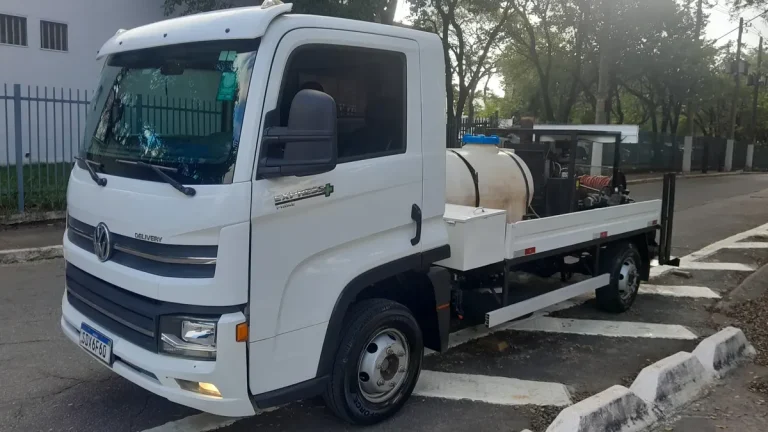 Caminhão Volkswagen Delivery Express 2022 Com Hidro Jato Lavagem De Rua