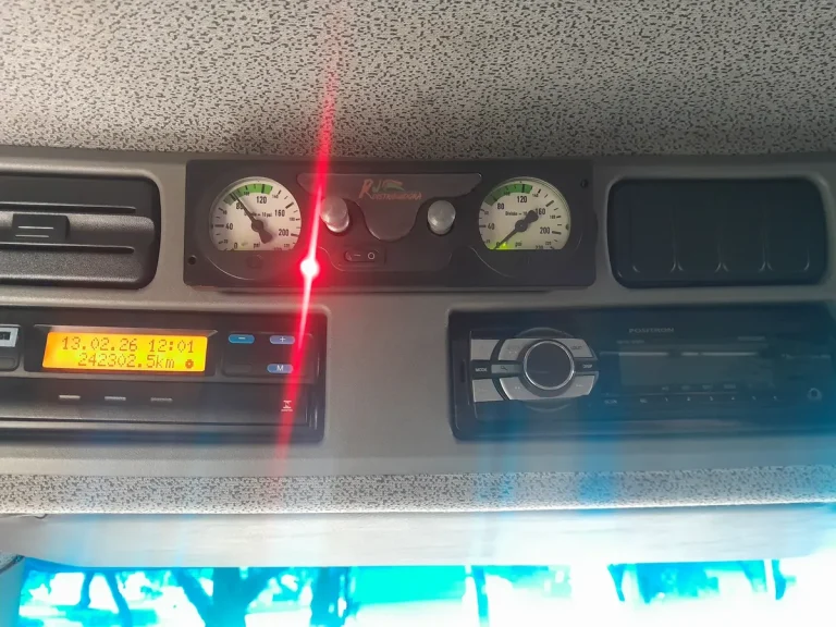Caminhão Mercedes Benz Axor 1933 2018 Completo Automático
