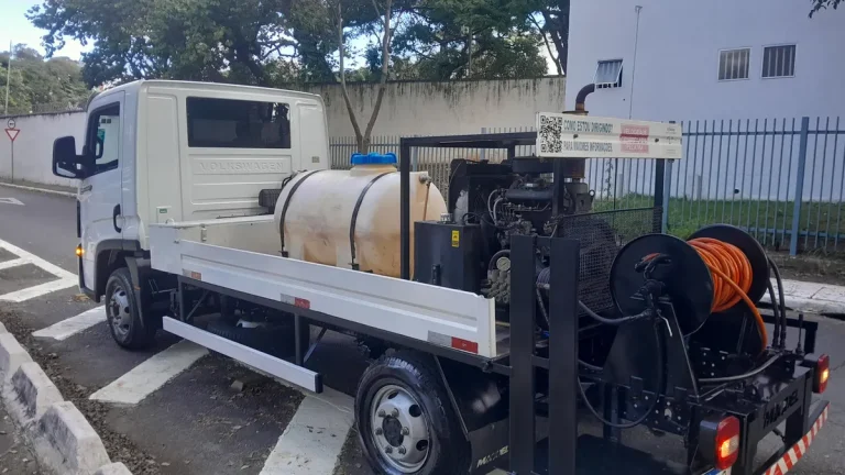 Caminhão Volkswagen Delivery Express 2022 Com Hidro Jato Lavagem De Rua