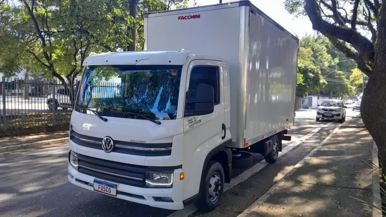 Caminhão Volkswagen Delivery Express 2025 Baú Grande