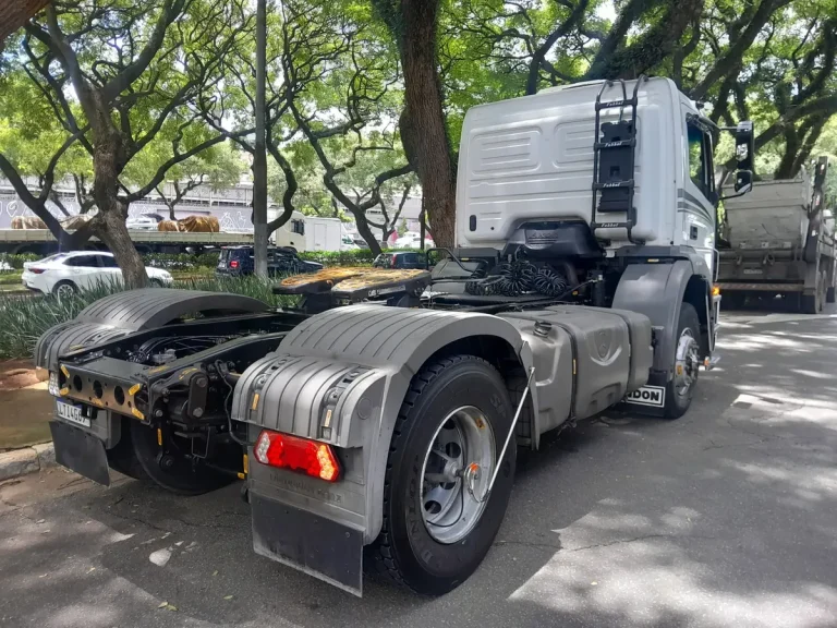 Caminhão Mercedes Benz Axor 1933 2018 Completo Automático