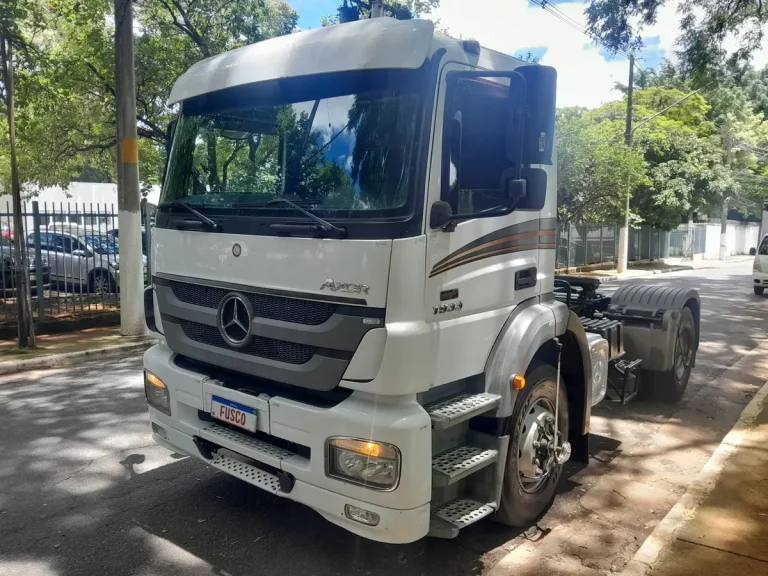 Caminhão Mercedes Benz Axor 1933 2018 Completo Automático
