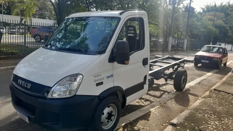 Caminhão Iveco Daily 35s14 2018