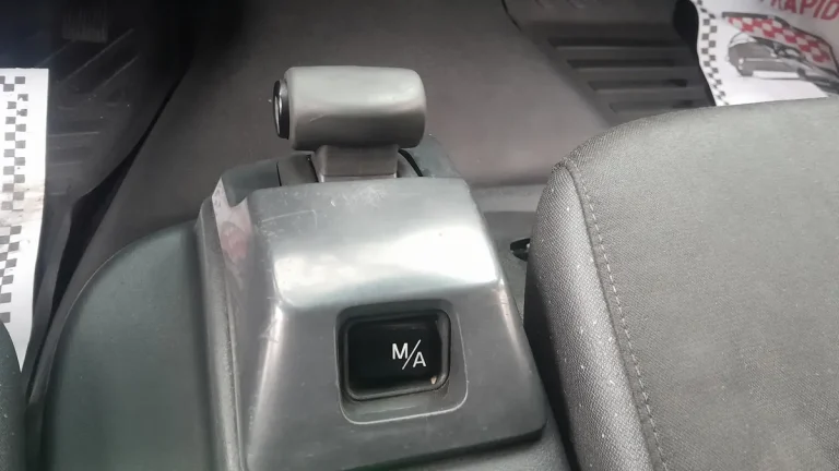 Caminhão Mercedes-Benz Accelo 1016 2020 Completo