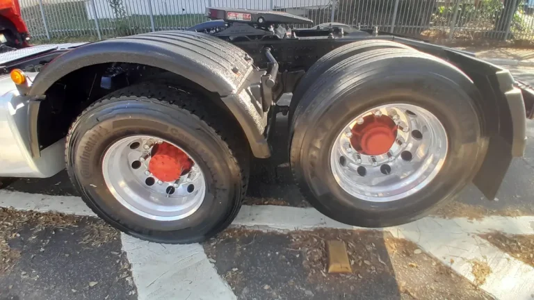 Caminhão Volkswagen Meteor 28460 2022 6×2