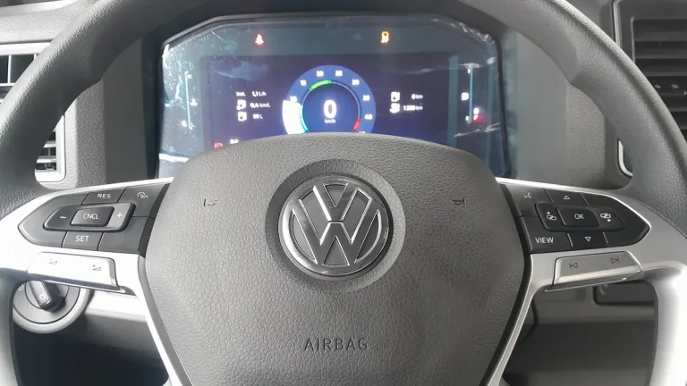 Caminhão Volkswagen Delivery Express 2026 Baú 0 Km