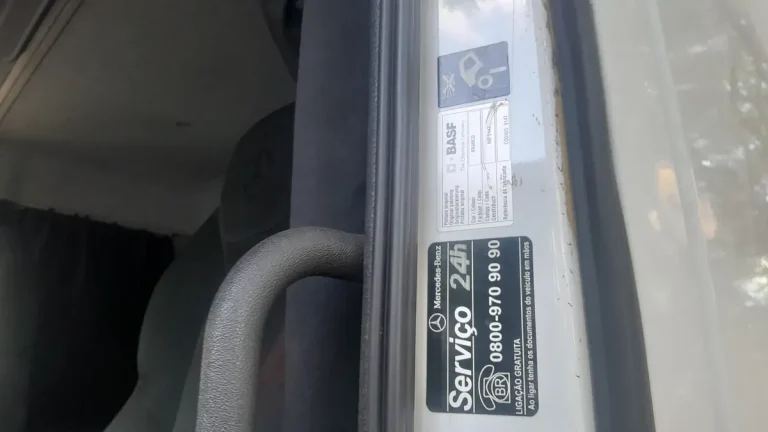 Caminhão Mercedes-benz Axor 1933 Leito Teto Baixo 2018