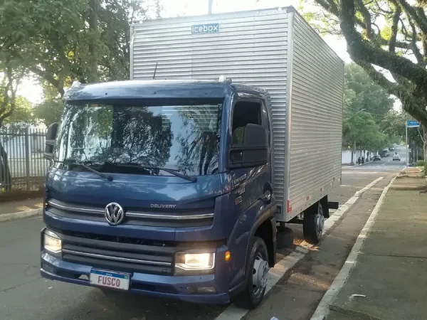 Caminhão Volkswagen Delivery Express 2021 Baú 4,50 Mts