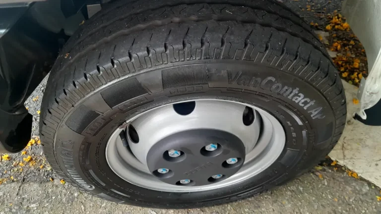 Caminhão Iveco Daily Chasis 3.0 30-160 3750 Cab. Simples 2P